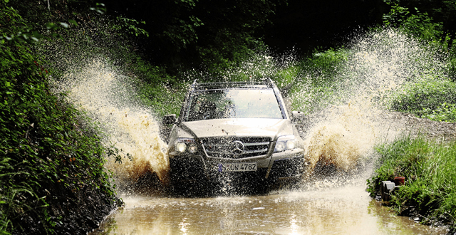 Offroader im Nadelstreif