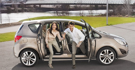 Der neue Opel Meriva kommt mit Rolls Royce-Türen