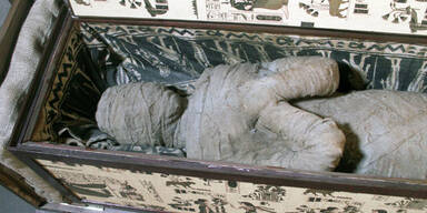 Deutsche Mumie hat ein Plastikskelett