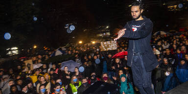 Tausende protestierten in Neuseeland aus Solidarität mit den USA