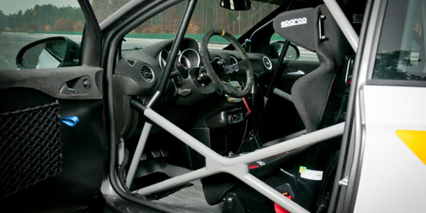 Opel kehrt in den Motorsport zurück