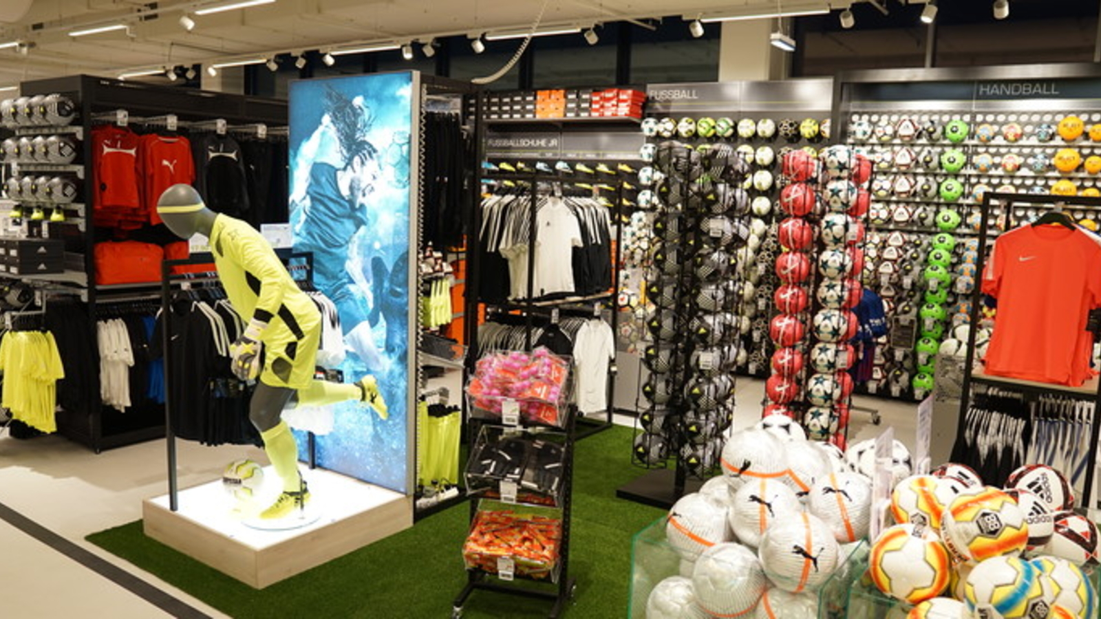 XXL Sports & Outdoor inspiriert mit sportlichen Ostergeschenken