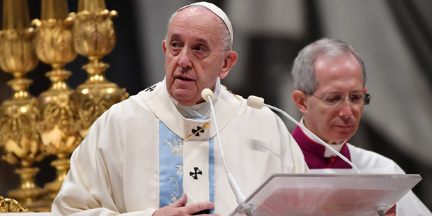 Fingerklopfer: Die große Entschuldigung des Papstes