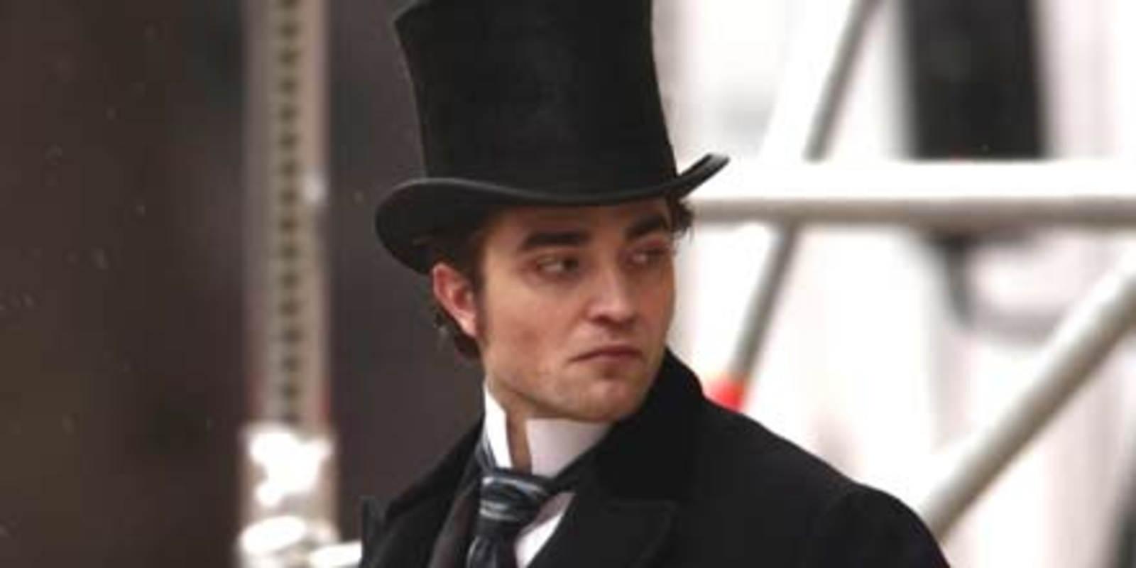 Bel Ami Robert Pattinson - Orgie mit 30 Frauen