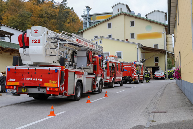 Bub (3) greift in Förderschnecke – Arm amputiert