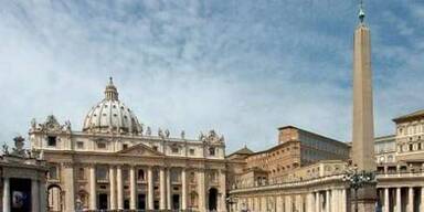 Vatikan hebt Urteil gegen Sex-Pfarrer auf