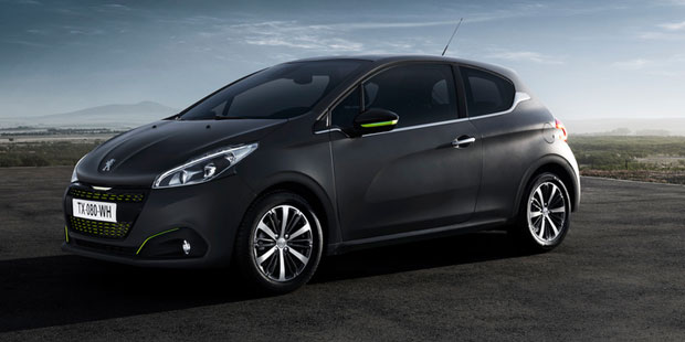 Peugeot 208 mit 1. Struktur-Lackierung