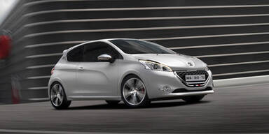 Peugeot mit großer Hybrid-Offensive