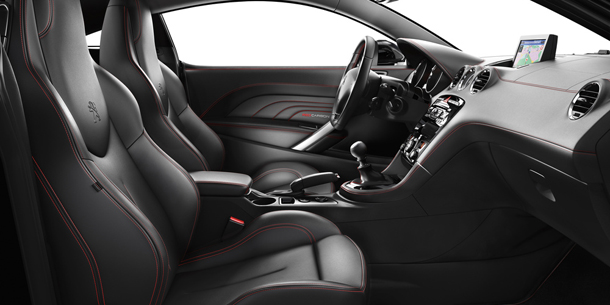 Peugeot bringt den RCZ „Red Carbon“