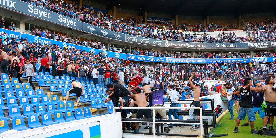 Skandal-Spiel in Mexiko! 17 Fans bei Massenschlägerei getötet