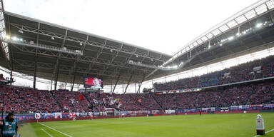 Leipzig-Fan brach vor Stadion zusammen - tot