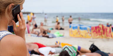 Kostenfalle: Tipps für Handy im Urlaub