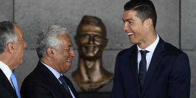 Neue Ronaldo Statue Ist Nicht Mehr Hasslich