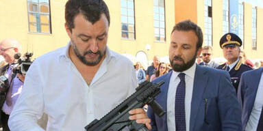 Schieder: Salvini droht mit bewaffnetem Umsturz
