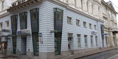 Bank-Mitarbeiterin zweigte 480.000 Euro ab