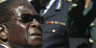 Mugabe lässt die Säbel rasseln
