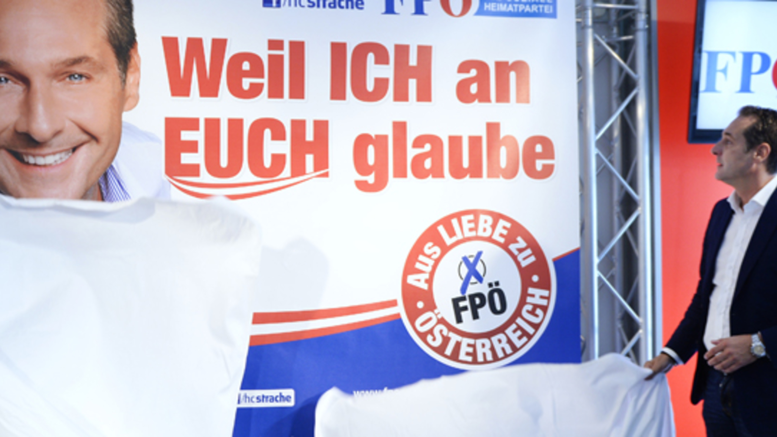 FPÖ stellt neue Plakate vor