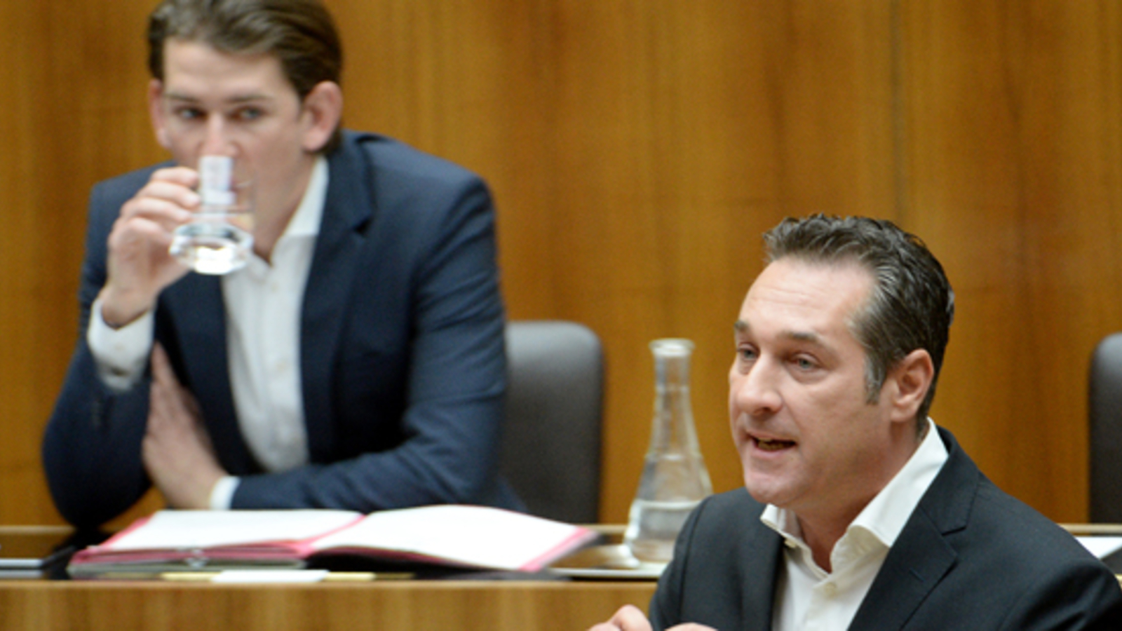 Strache spottet über Sebastian Kurz