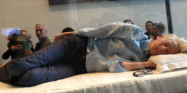 Tilda Swinton schlief im MoMA-Glaskasten