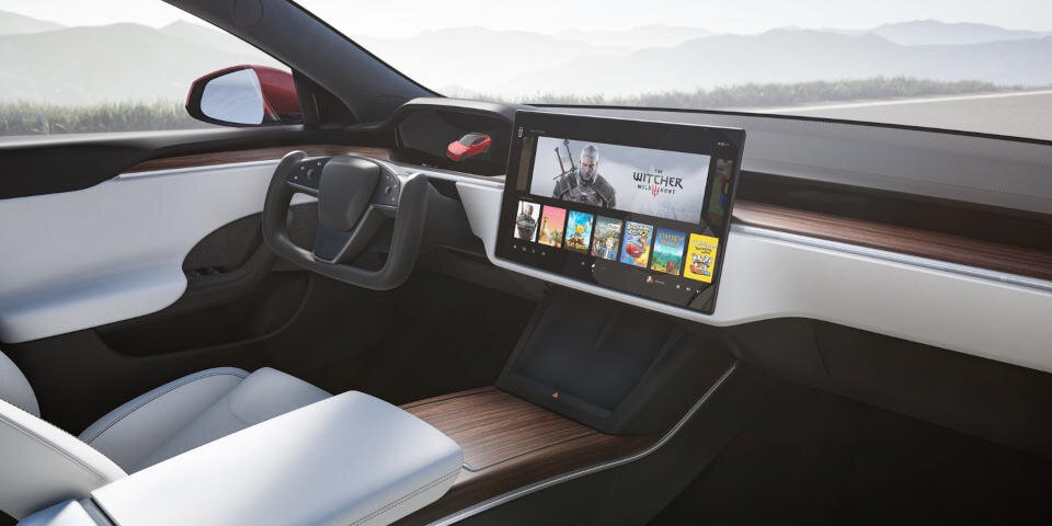 Model S/X: Bis zu 1.100 PS, 840 km Reichweite & KITT-Lenkrad