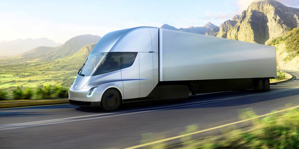 Tesla greift mit Roadster und E-Lkw an