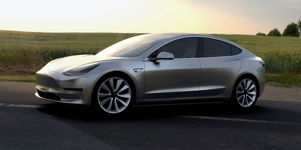 Alle Infos vom Tesla Model 3 aufgetaucht
