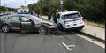 Böser Crash: Tesla schießt Polizeiauto ab