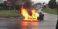 Video: Teurer E-Sportwagen geht in Flammen auf