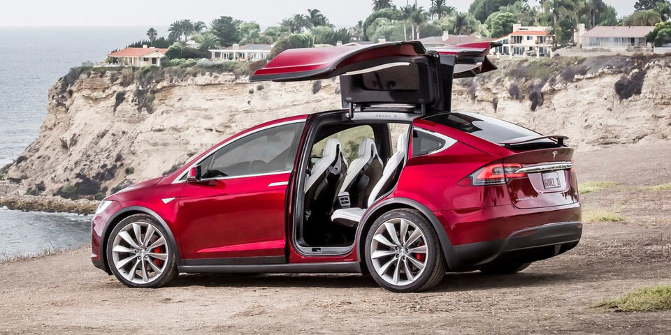 Tesla Model X startet in Österreich