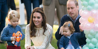 Prinzessin Charlotte und Prinz George auf Kinderparty