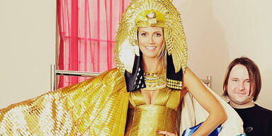 Heidi Klum feiert Halloween als Kleopatra
