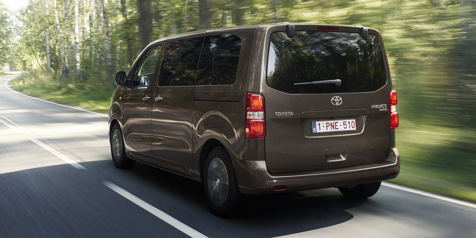 Toyota Proace greift den VW T6 an