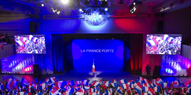 Frankreich: Hollande stürzt Sarkozy
