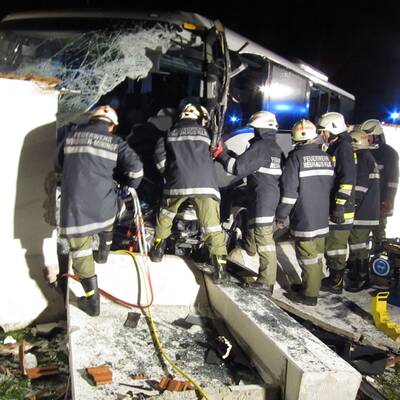 Horror-Crash Im Burgenland - Oe24.at