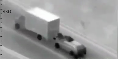 Gewagter Überfall auf fahrenden LKW