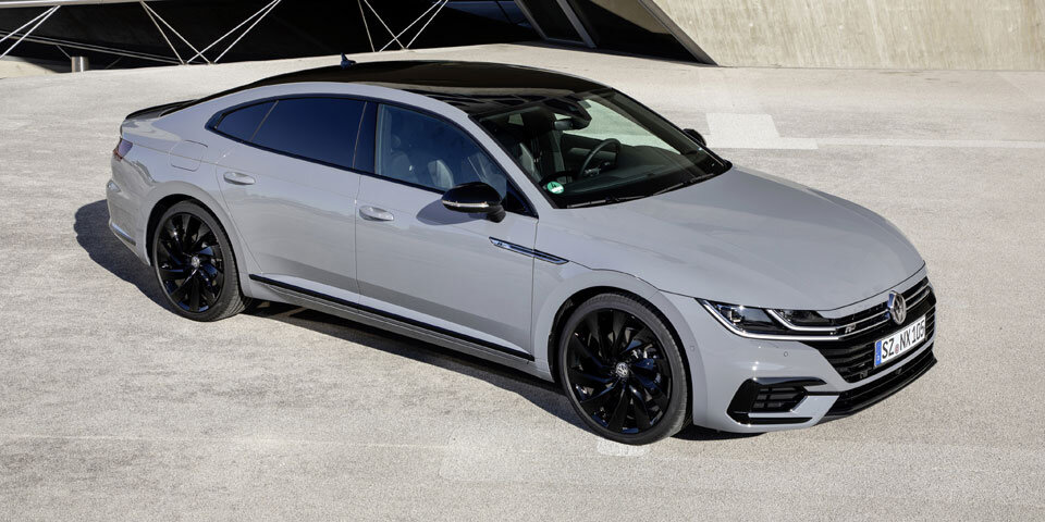 VW greift mit dem Arteon Black Style an