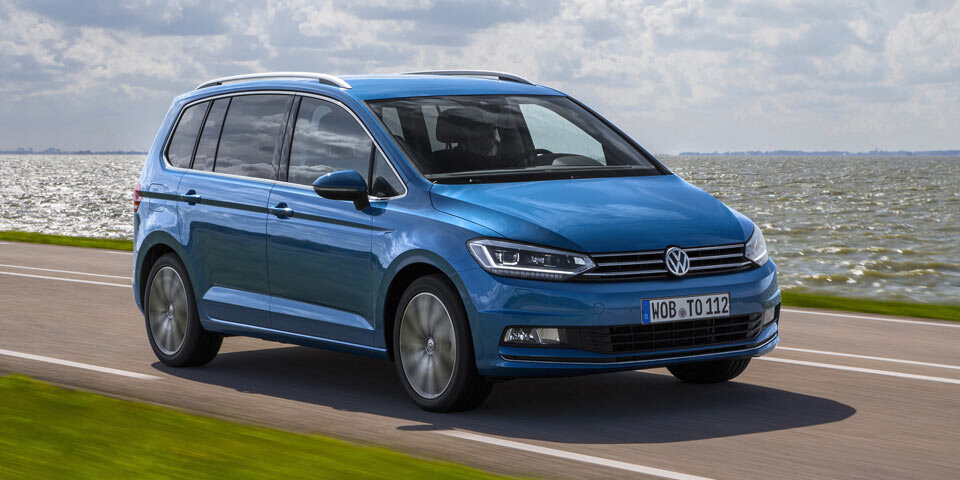 VW macht Passat und Touran günstiger