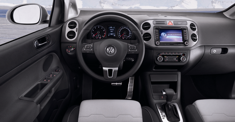 Weltpremiere des VW Cross Golf in Genf