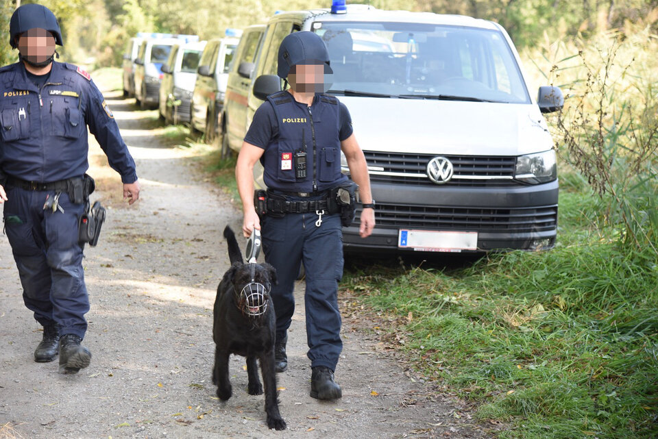 Nach Mord in Baden: Fahndung nach tatverdächtigem Polizisten