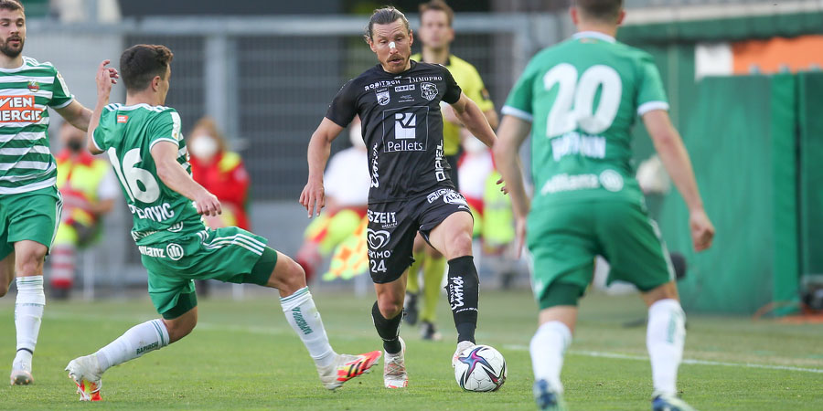 WAC-Kicker Wernitznig holte den Elfmeter für sein Team heraus