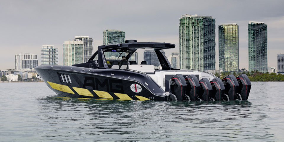 Mercedes G-Klasse mit passender Yacht