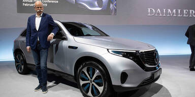 Daimler könnte mit Tesla E-Fahrzeuge bauen