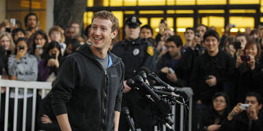Facebook buhlt um "kluge Köpfe"
